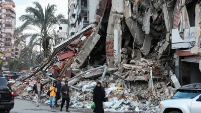 مبنى مدمر في الضاحية الجنوبية لبيروت