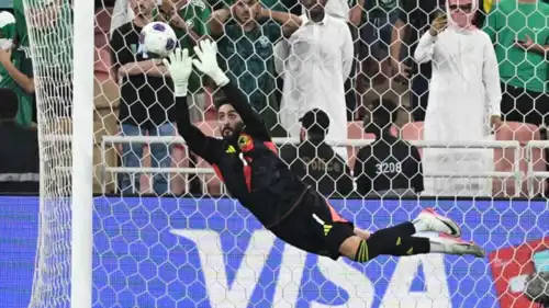 نواف العقيدي