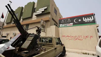 عربة مسلحة في ليبيا