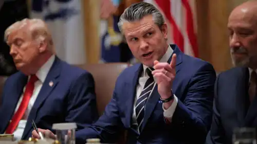 بيت هيغسيث وترامب