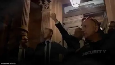 رشق بن غفير بعبوات المياه