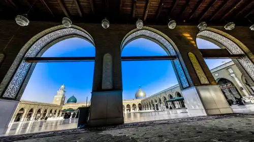 أحد المساجد في العراق