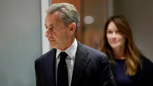 الرئيس الفرنسي السابق نيكولا ساركوزي