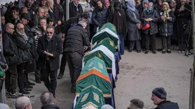 تشييع جثامين العائلة التركية التي قضت في الحريق