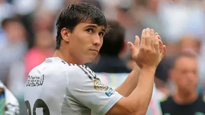 غونزالو غارسيا نجم ريال مدريد