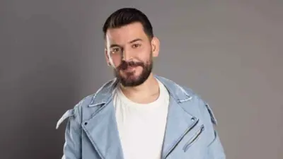 المطرب السوري حسام جنيد