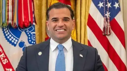 المبعوث الأمريكي مارك سافايا