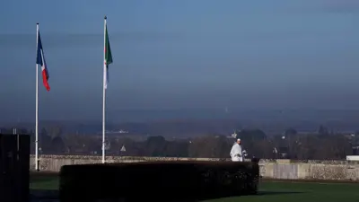 العلمان الفرنسي والجزائري