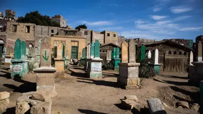 إحدى مقابر مصر 