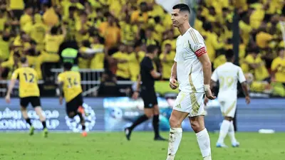 رونالدو حزينًا بعد خسارة النصر أمام الاتحاد