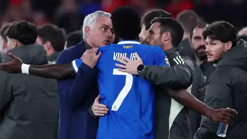 جوزيه مورينيو وفينيسيوس جونيور