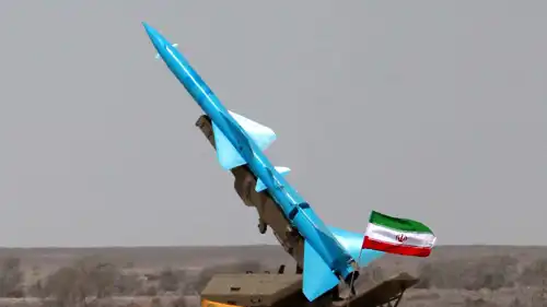 صاروخ إيراني قصير المدى من طراز تندر