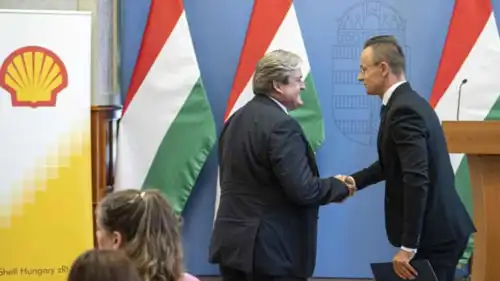 من اتفاق المجر وشركة شل