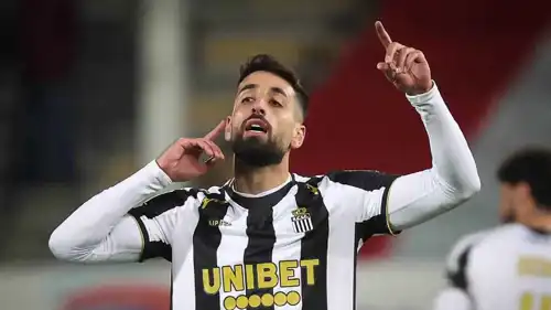 عدي الدباغ مهاجم منتخب فلسطين