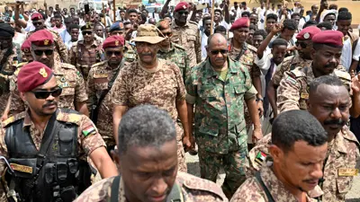  البرهان يحضر حفل تخرج قرب بورتسودان