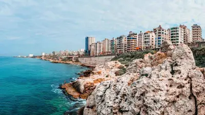 مدينة اللاذقية على الساحل السوري