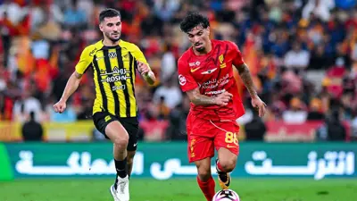 من مباراة الاتحاد والقادسية