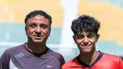 يوسف الشيمي لاعب الطلائع مع مدربه