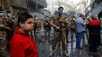 عناصر الجيش اللبناني في أحد مواقع الاستهداف