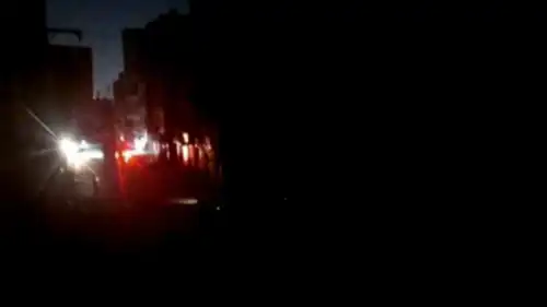 انقطاع التيار الكهربائي في بندر عباس عقب الانفجار