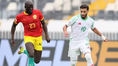 المنتخب الجزائري لم يحصل سوى على نقطة في مباراتين أمام غينيا