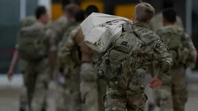 جنود بالجيش البريطاني