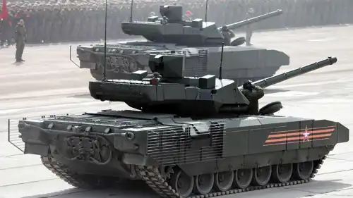 دبابة أرماتا روسية