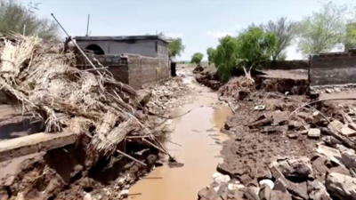  الأضرار الناجمة عن الفيضانات المفاجئة في اليمن