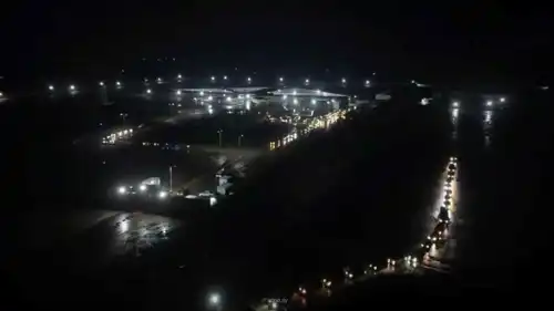 مشاهد جوية لبدء نقل معتقلي قسد