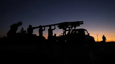 عناصر من قوات الأمن السورية قرب السويداء