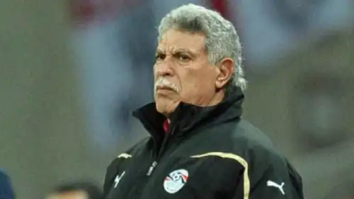 حسن شحاتة مدرب منتخب مصر السابق