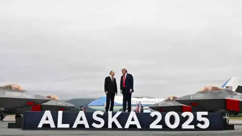 دونالد ترامب وفلاديمير بوتين في ألاسكا