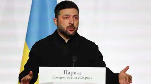 زيلينسكي خلال مؤتمر باريس