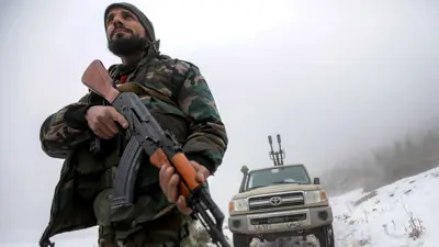 قوة سورية على الحدود مع لبنان