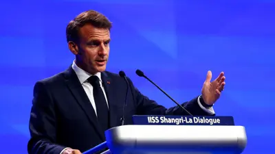 ماكرون خلال منتدى دفاعي في سنغافورة