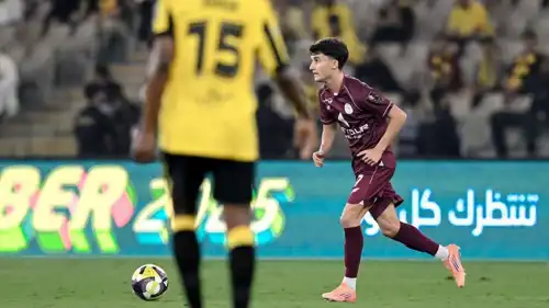 الشباب تلقى أربعة أهداف كاملة أمام الاتحاد 