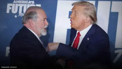  مايك هاكابي وترامب