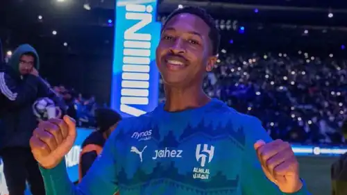 مراد هوساوي لاعب الهلال السعودي