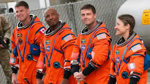 رواد فضاء رحلة "أرتميس 2"