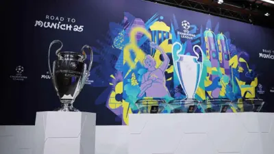 مراسم قرعة دور الملحق بدوري أبطال أوروبا 