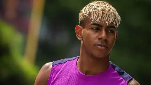 لامين يامال نجم برشلونة