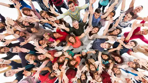 سعادة الثلاثينات - تعبيرية