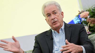 مدير وكالة الاستخبارات المركزية بيل بيرنز