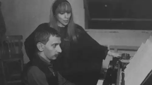 فيروز مع نجلها زياد الرحباني