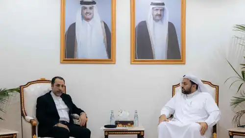 وزير الدولة بوزارة الخارجية خلال لقائه بالسفير الإيراني 