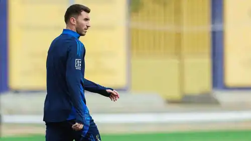 إيميريك لابورت نجم النصر السعودي