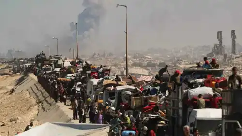 آثار الحرب المستمرة على قطاع غزة منذ نحو عامين