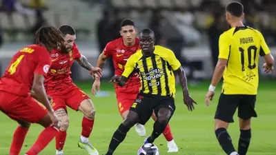 من مباراة الاتحاد والقادسية