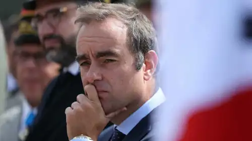 رئيس الوزراء الفرنسي سيباستيان ليكورنو 