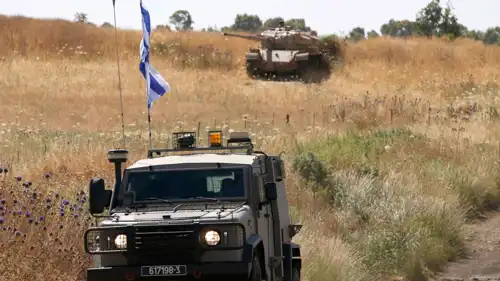 آليات عسكرية إسرائيلية قرب الحدود مع سوريا